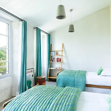 Saint-martin-de-re Sleeps 12 * Saint-Martin-de-Ré